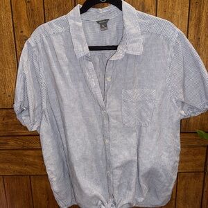 Eddie Bauer Men's White and Blue Striped Shirt
